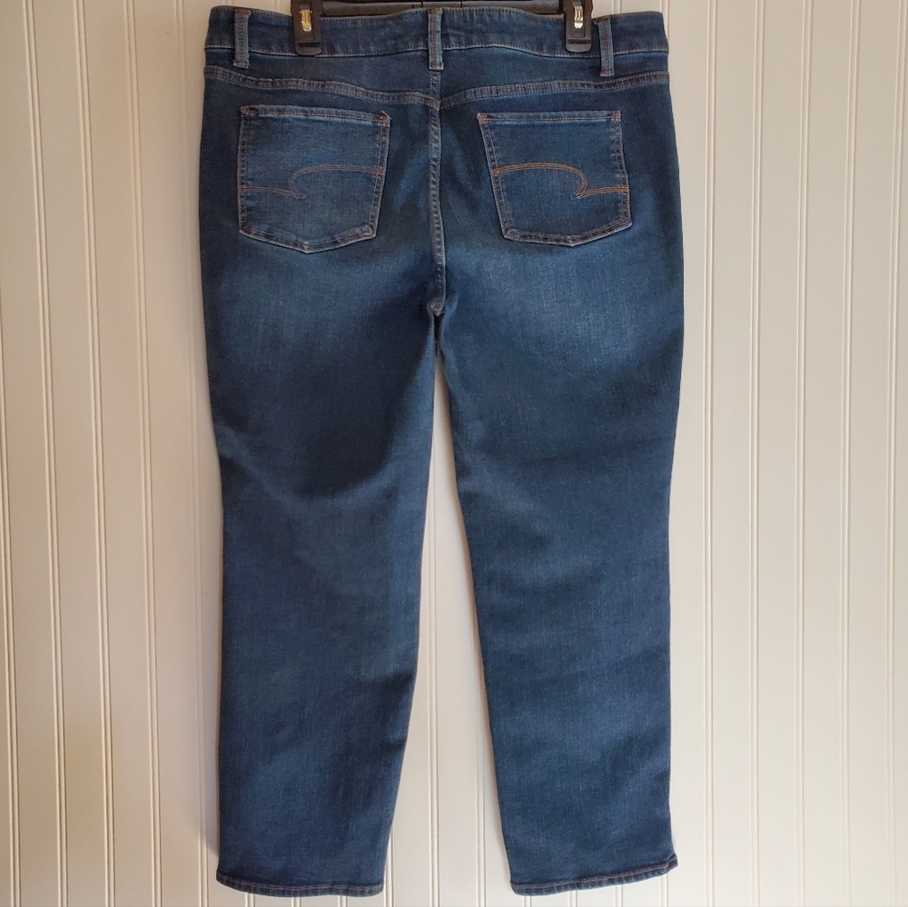 Time & Tru Straight Capri Jeans Sz 16P
